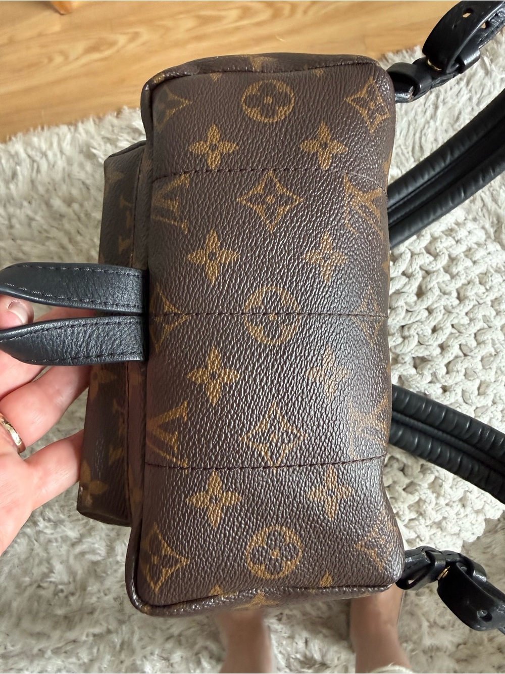 LV authentic backpack - Picture 3 of 9